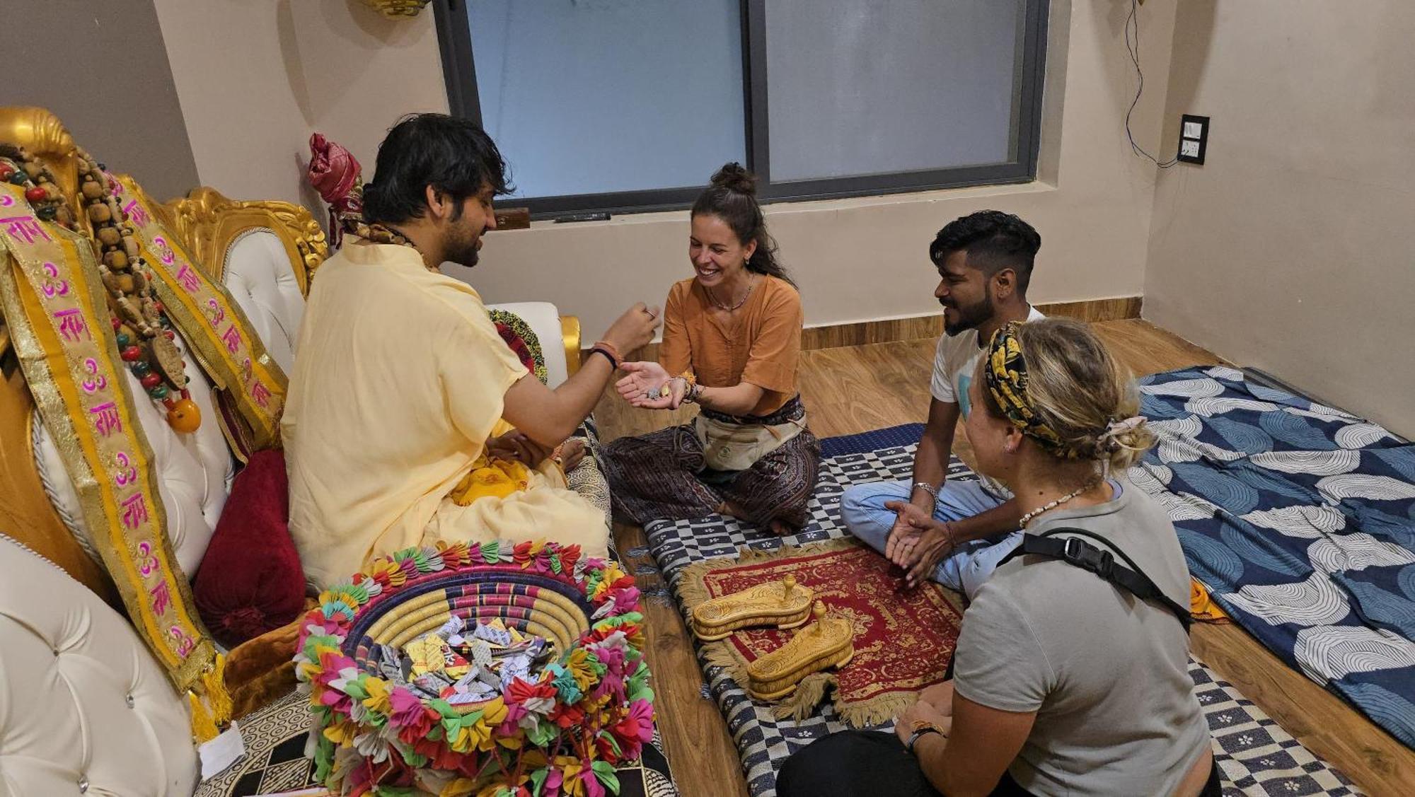 Karma Hostel Khajurāho Eksteriør billede
